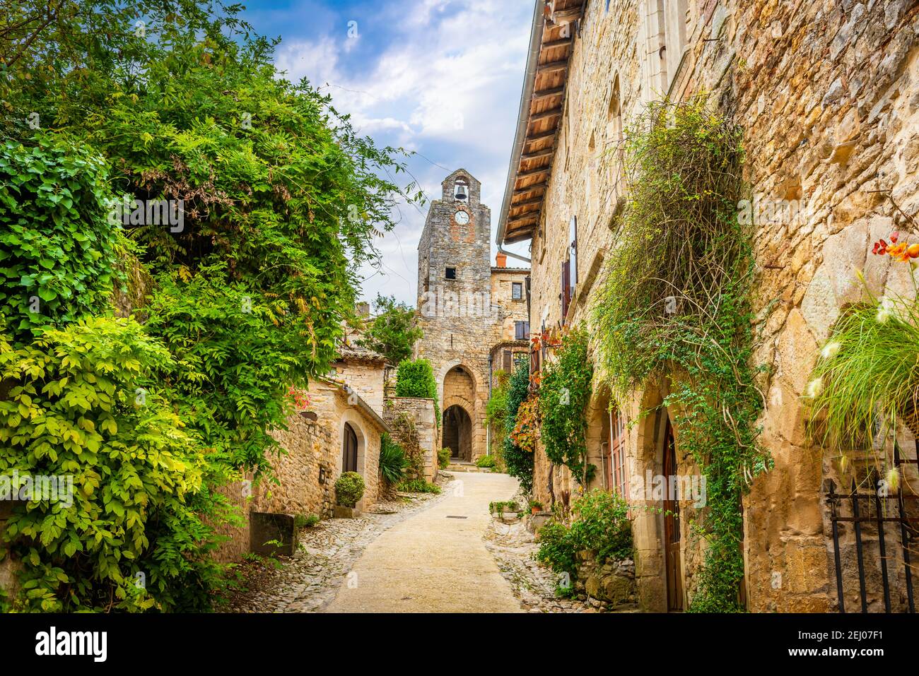Beautiful medieval village of Bruniquel on the river Aveyron in Occitania, France Stock Photo