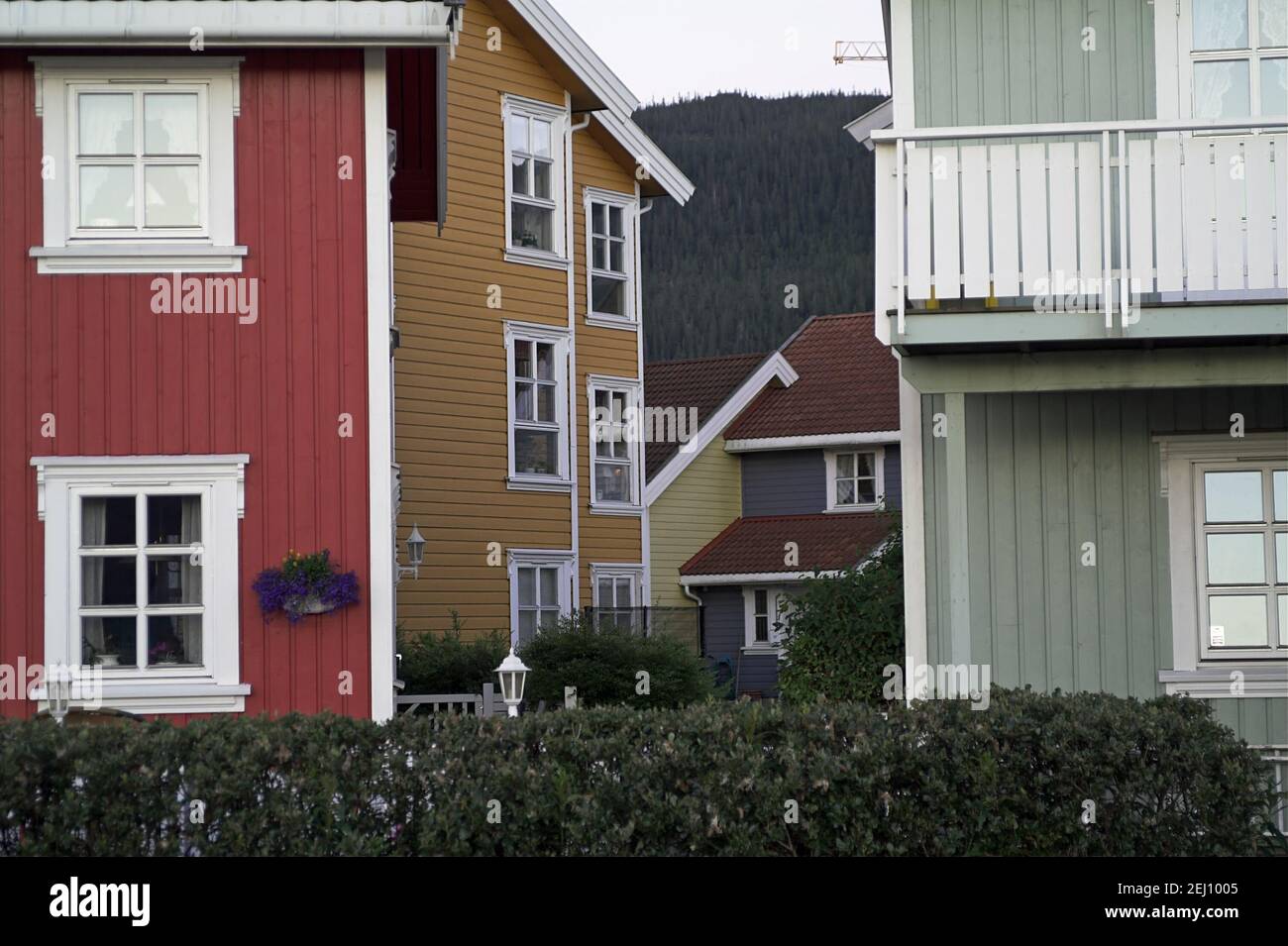 Mo i Rana, Norway Norwegen; Wooden houses typical of northern Norway; Holzhäuser typisch für Nordnorwegen Casas de madera típicas del norte de Noruega Stock Photo