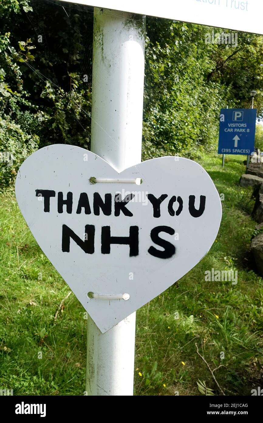 Heart shaped thank you nhs sign hi-res stock photography and images - Alamy