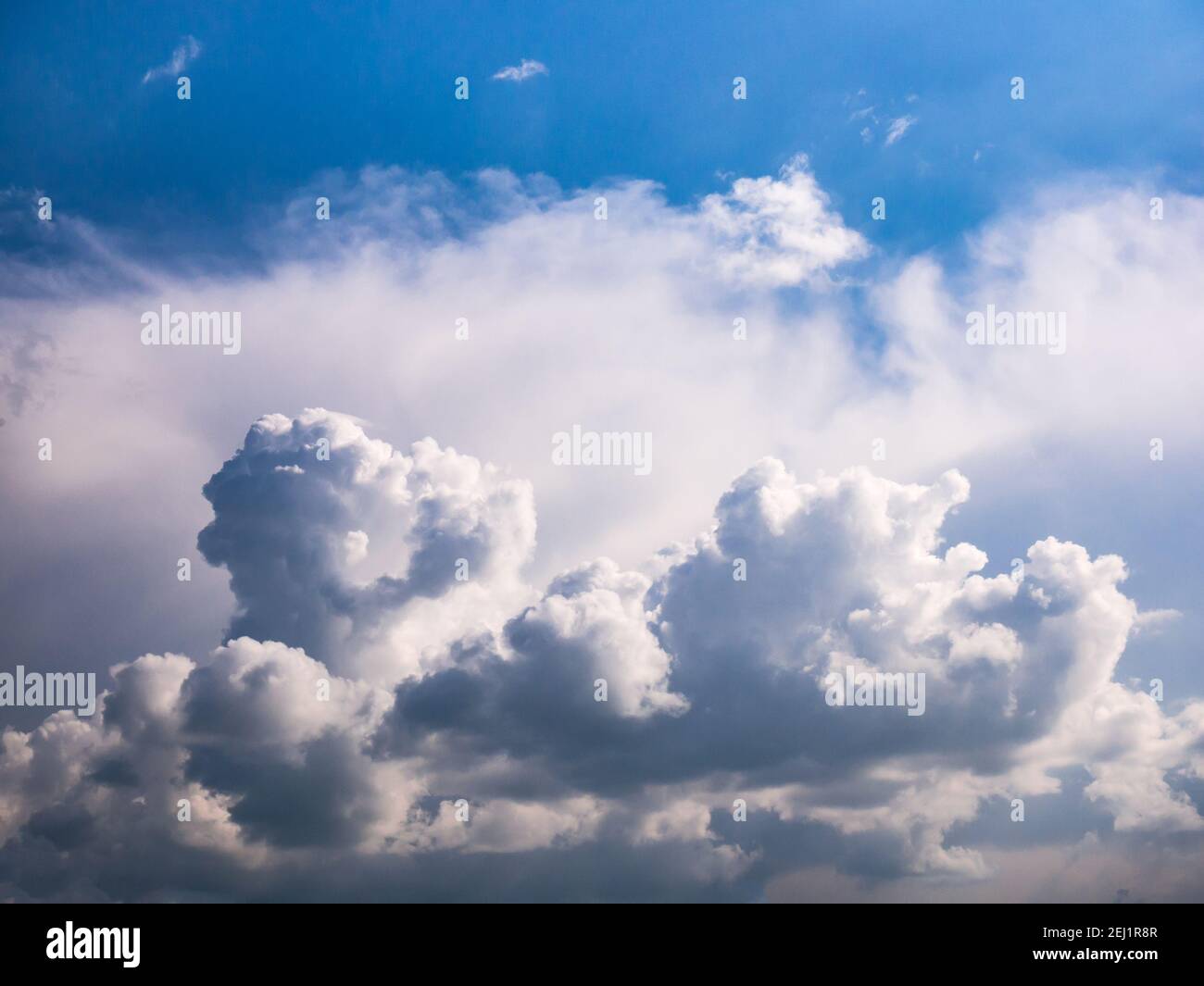 Storm Columns Storm cloud begins to form columns (Cumulonimbus Stock Photo - Alamy