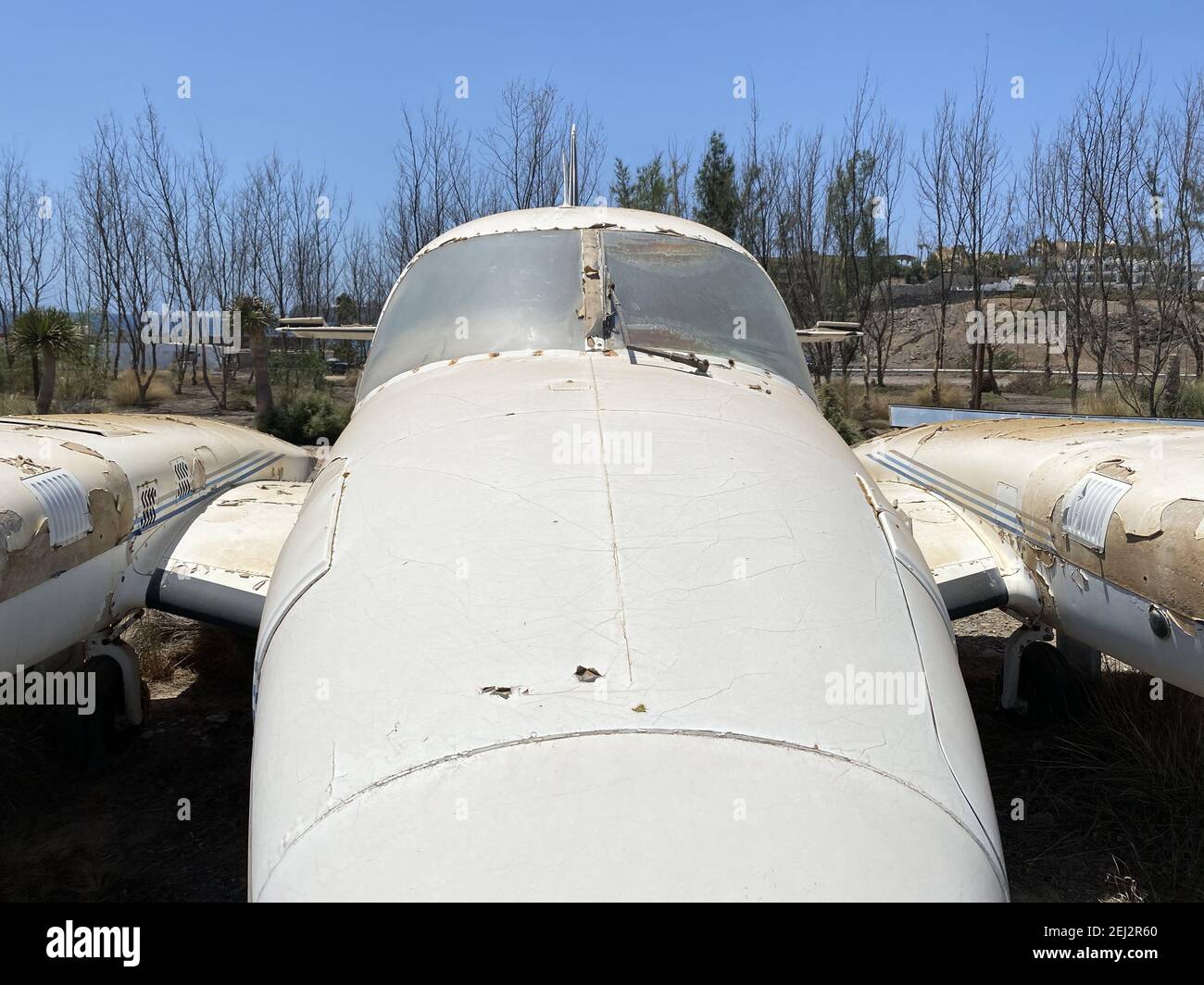 Old abandoned propeller airplane in a flying field Stock Photo - Alamy