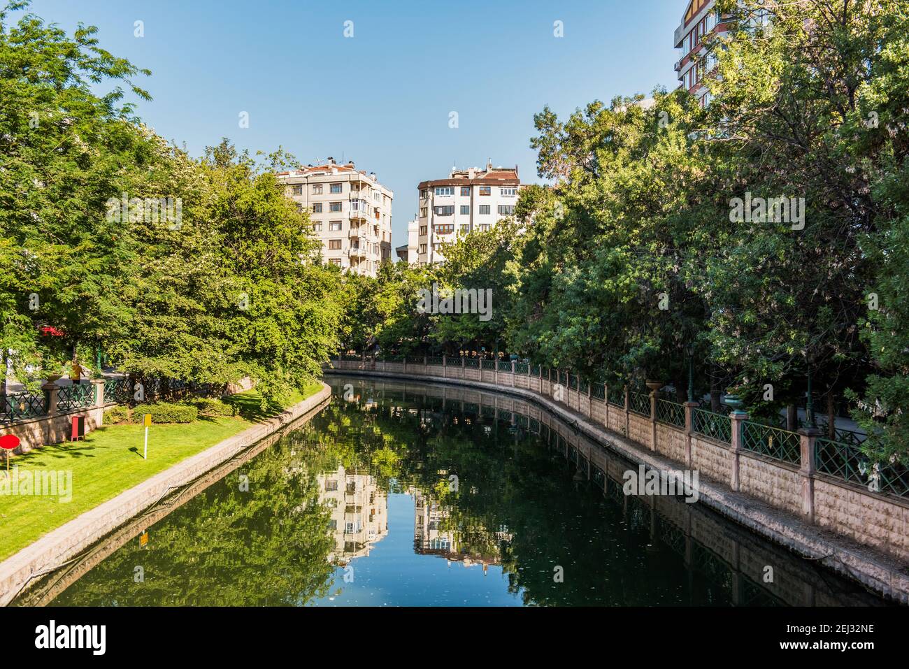 Eskisehir gondola hi-res stock photography and images - Alamy