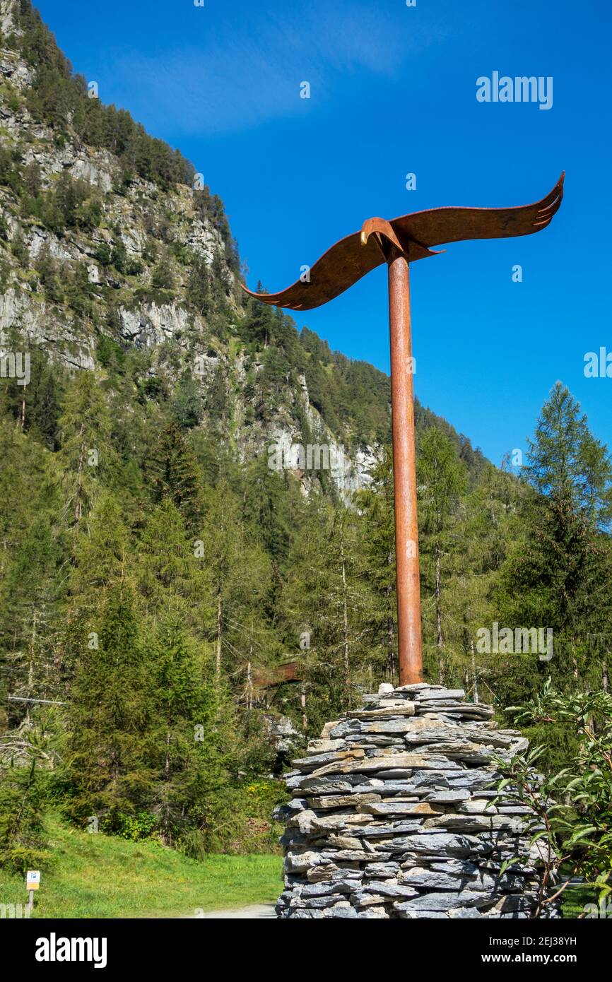 Sculpture symbol of Adlerweg trail in Osttirol (Eagle Walk). Stroden. Virgental. Austrian Alps. Europe. Stock Photo