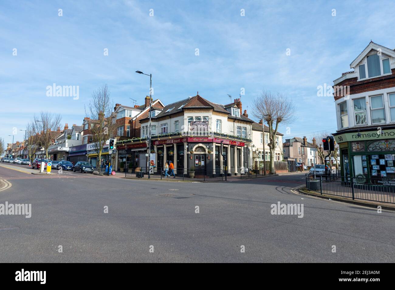 The Hamlet Court pub and crossroads in Hamlet Court Road, Westcliff on Sea, Essex, UK, during COVID 19 lockdown. Closed businesses Stock Photo