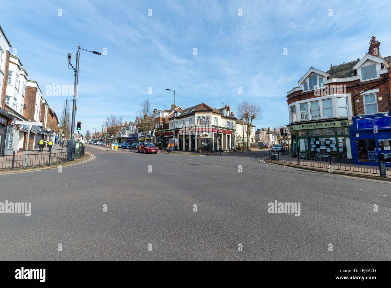 The Hamlet Court pub and crossroads in Hamlet Court Road, Westcliff on Sea, Essex, UK, during COVID 19 lockdown. Closed businesses Stock Photo