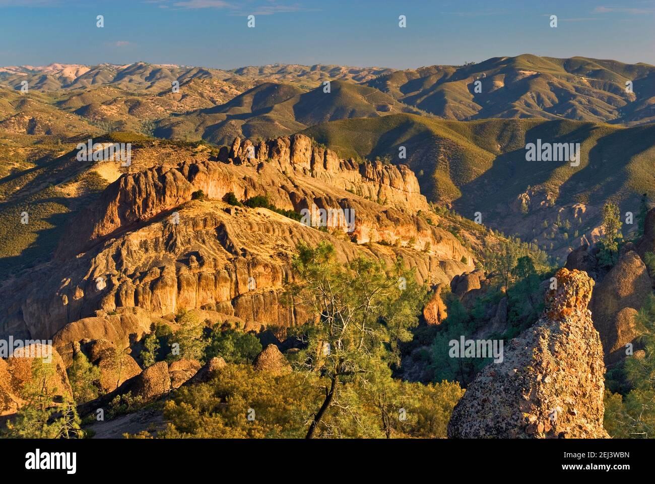 Balconies Cliffs seen from High Peaks Trail, Pinnacles National Monument, California, USA Stock Photo