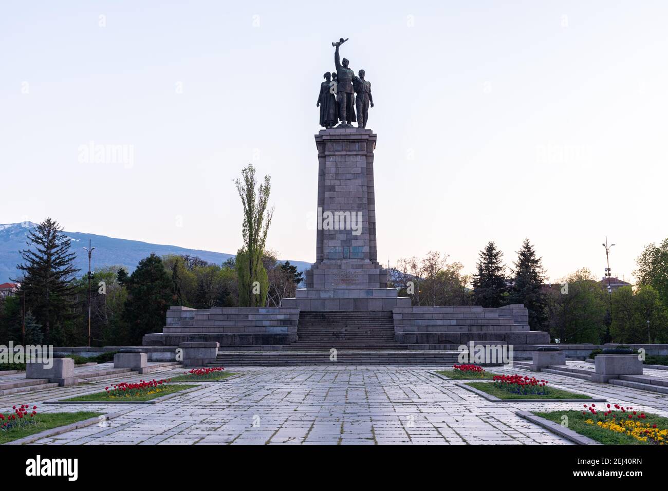 Monument to the Soviet army in Sofia, Bulgaria Stock Photo - Alamy