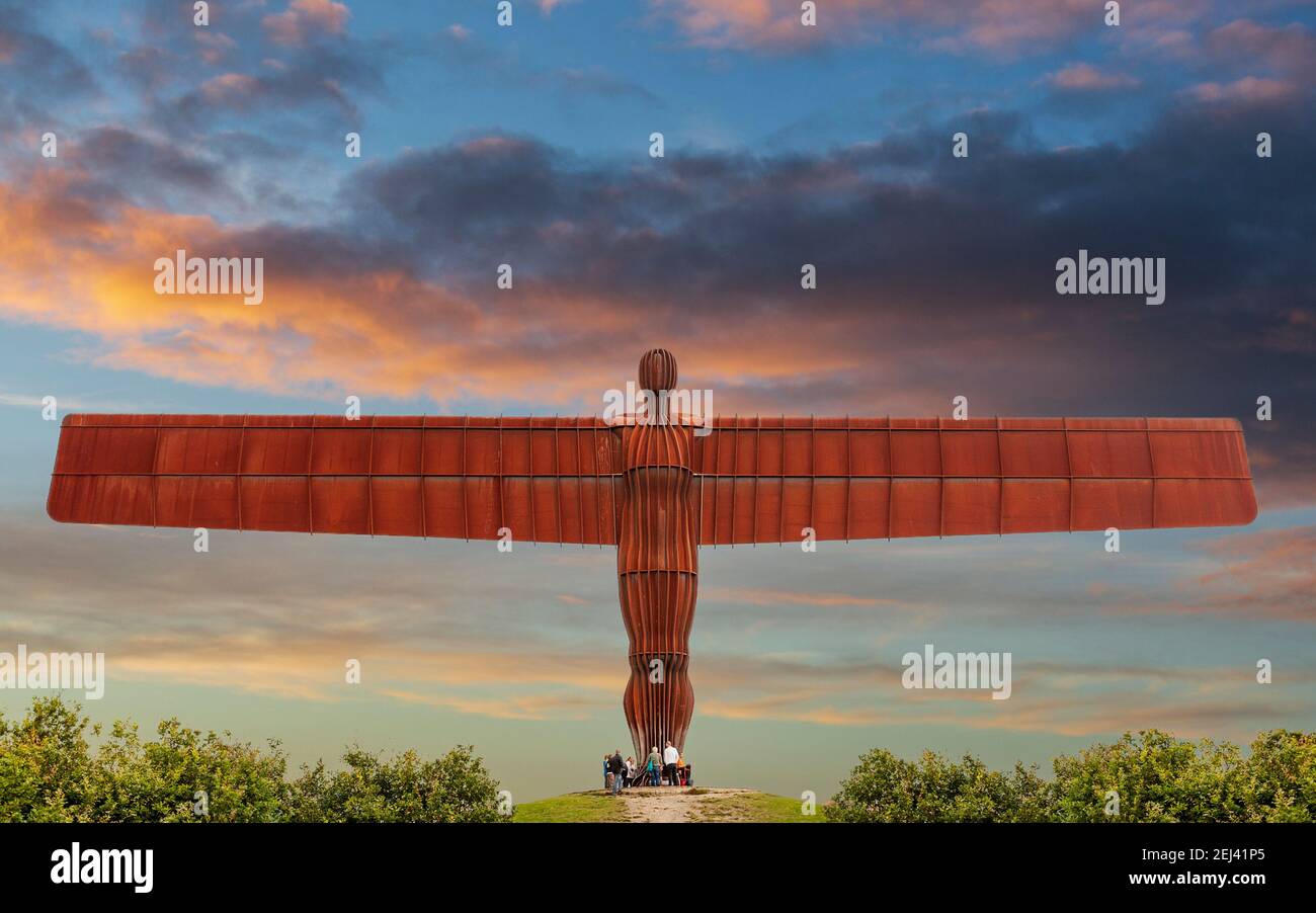 The Angel of the North at sunset, Newcastle Upon Tyne, England Stock ...