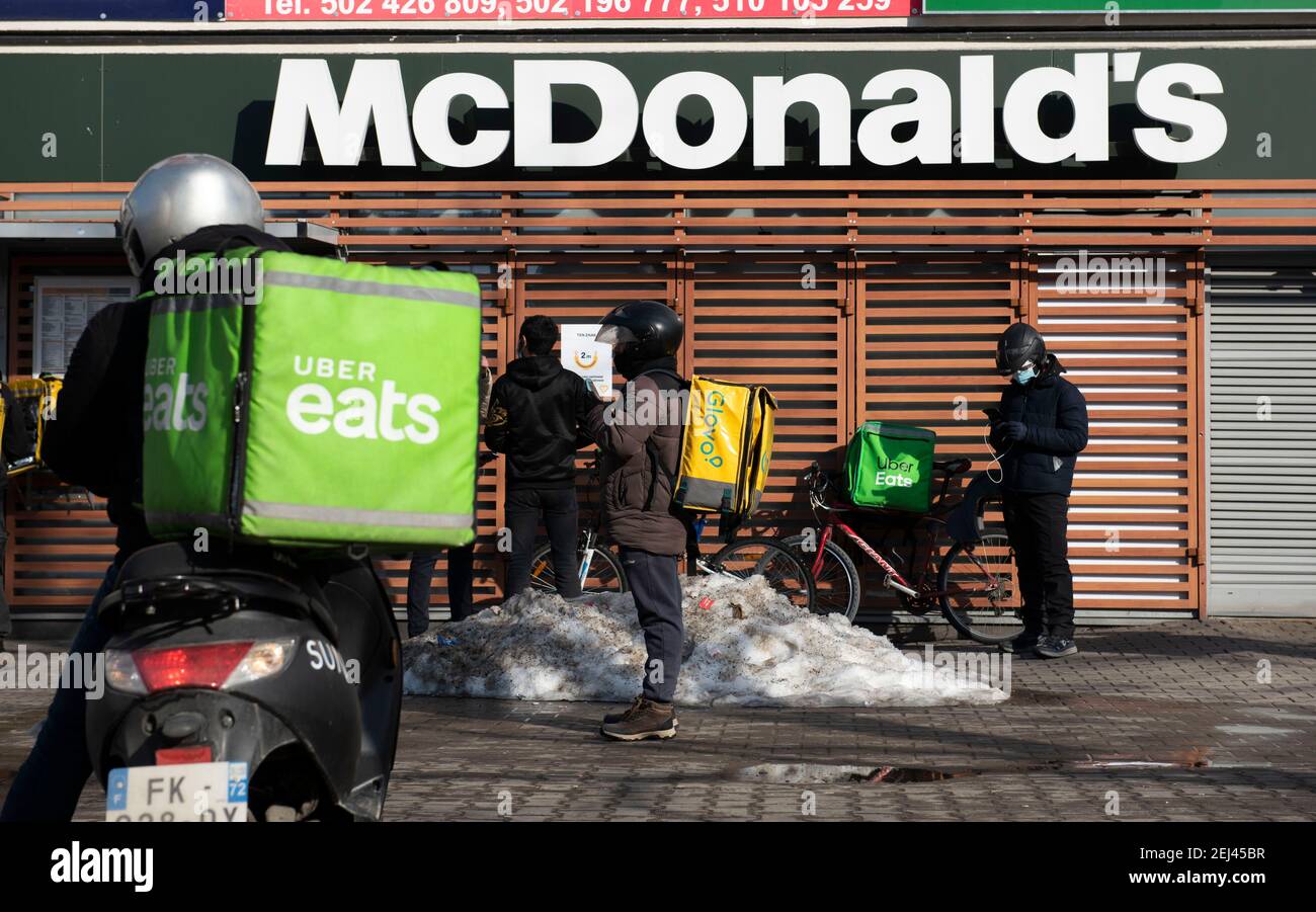 Warsaw, Warsaw, Poland. 21st Feb, 2021. Uber Eats and Glovo 
