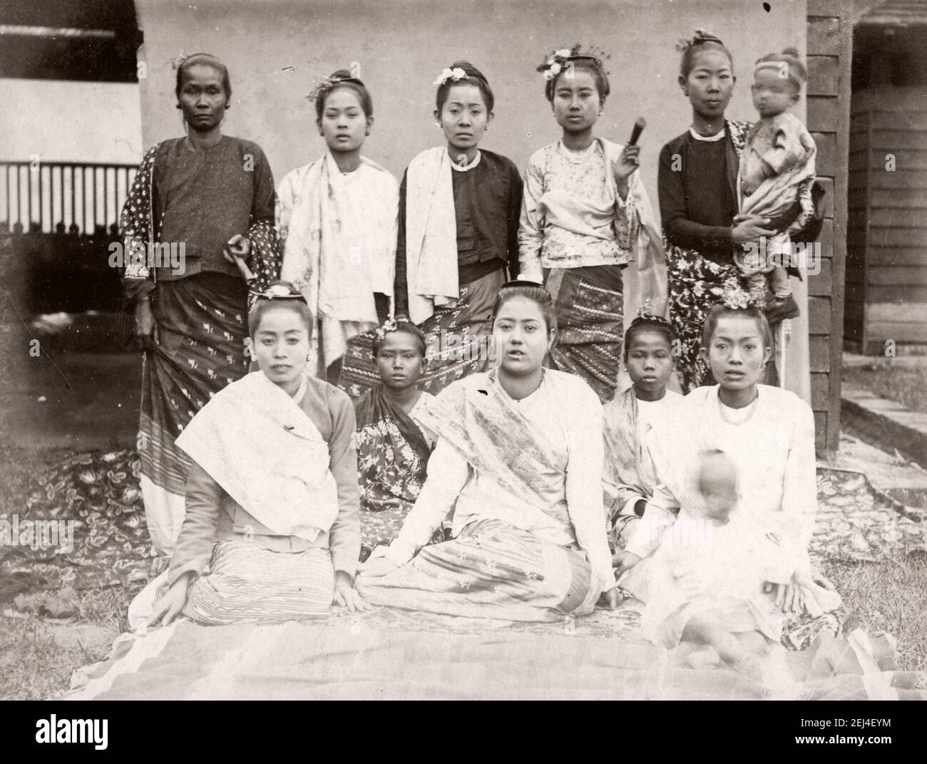 Burmese Women 1900s High Resolution Stock Photography And Images Alamy