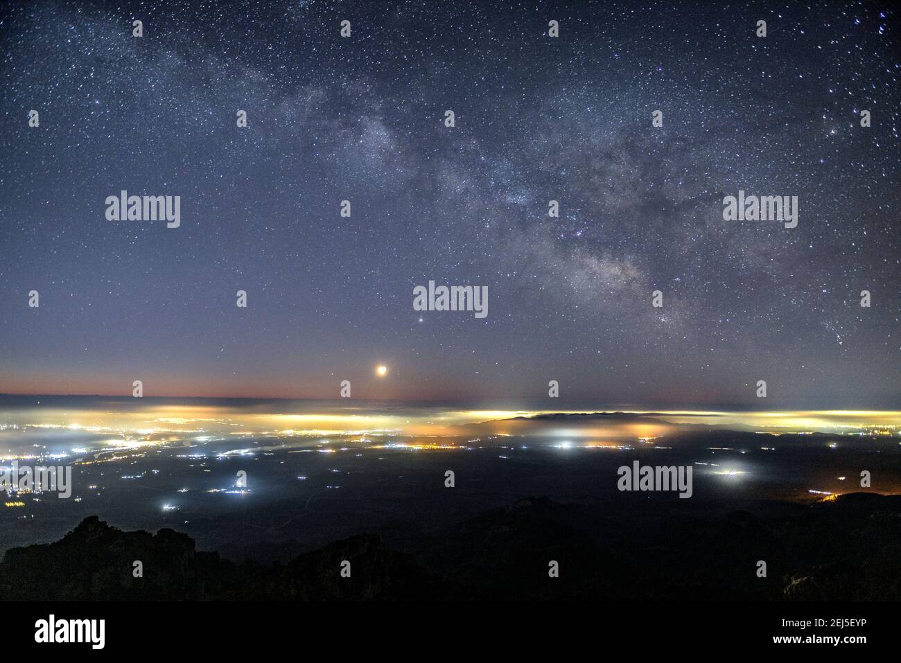 Night views from the Mont Caro summit (highest peak of Tarragona ...
