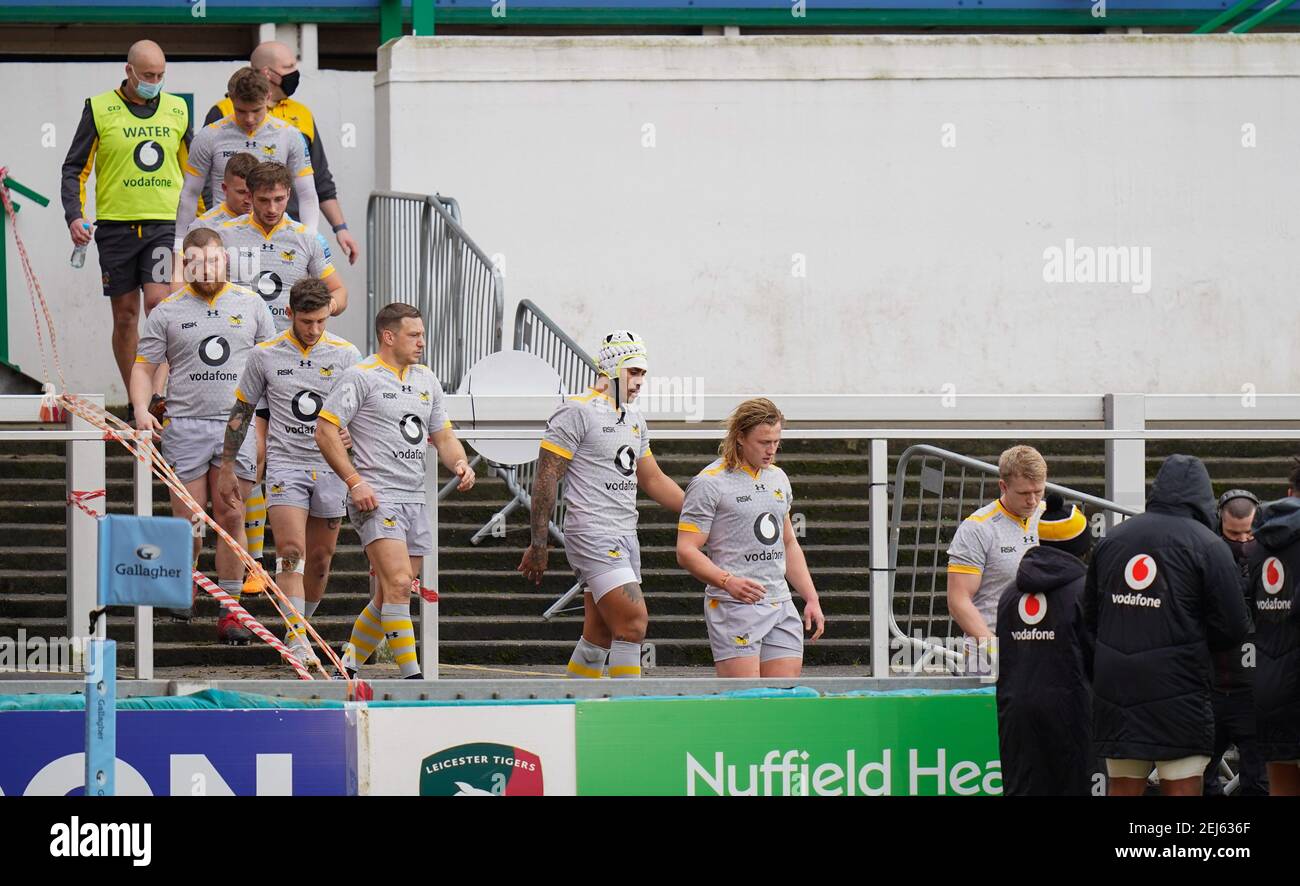 Wasps players take the field during a Gallagher Premiership Round 10 Rugby Union match, Friday, Feb. 20, 2021, in Leicester, United Kingdom. (Steve Fl Stock Photo