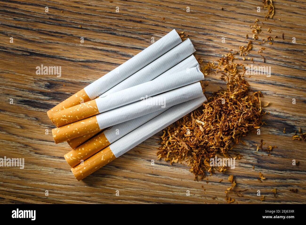 handmade cigarettes Handmade cigarette hi-res stock photography and images