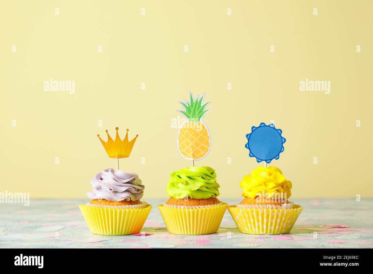 Cake toppers bright hi-res stock photography and images - Alamy