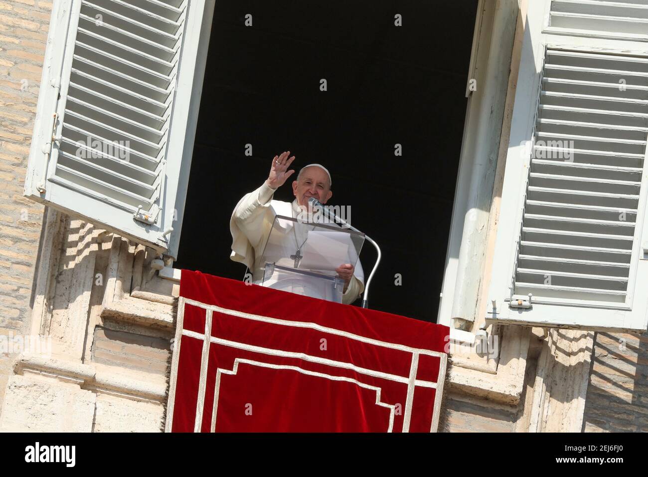 Vatican City, Vatican. 21st Feb, 2021. Pope Francis from the window of