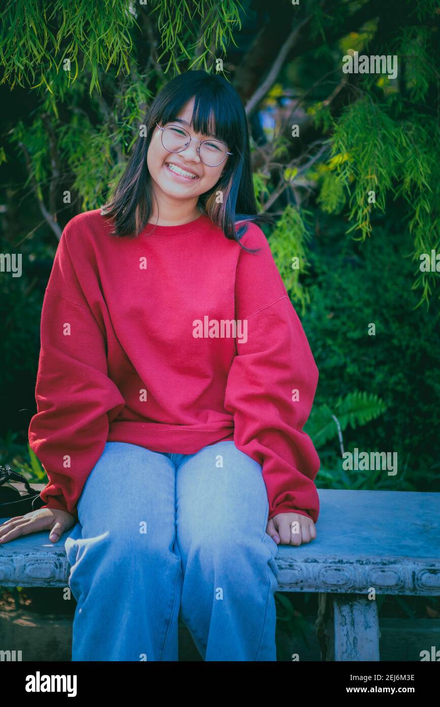 Pretty asian model young teenager hi-res stock photography and images ...