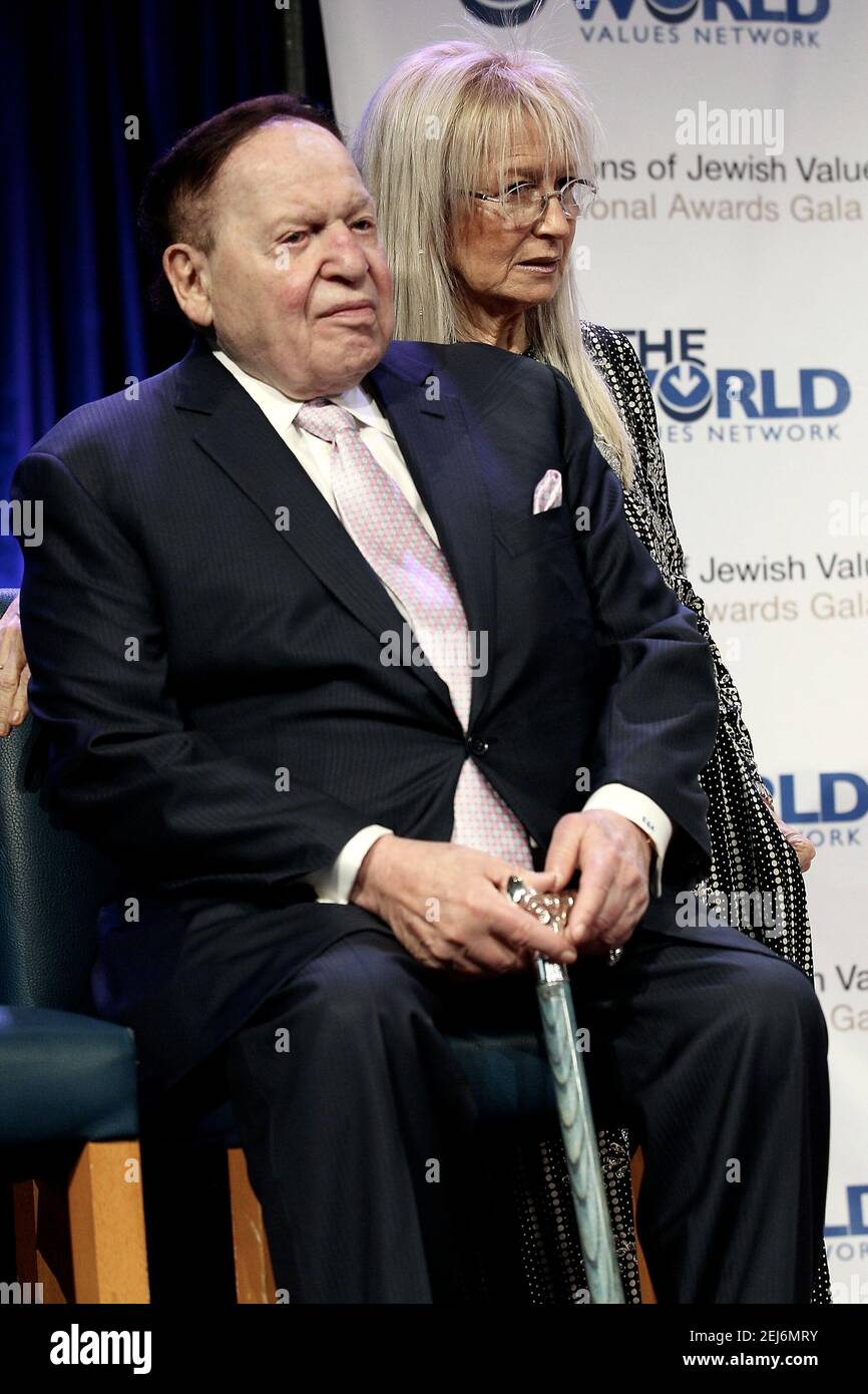Sheldon adelson miriam adelson hi-res stock photography and images - Alamy