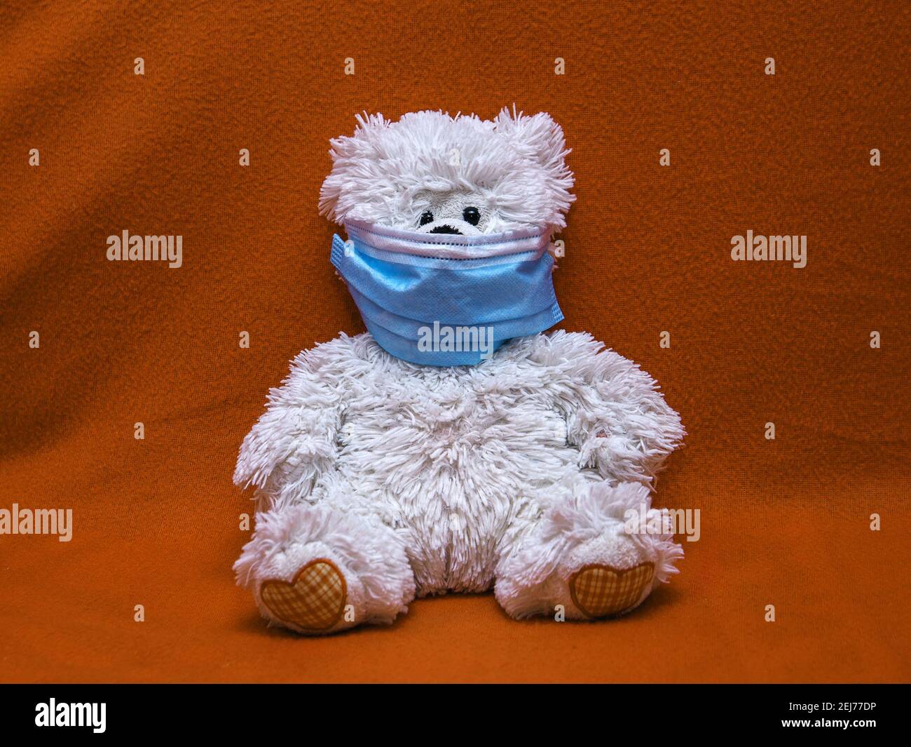 Toy polar bear medical hi-res stock photography and images - Alamy