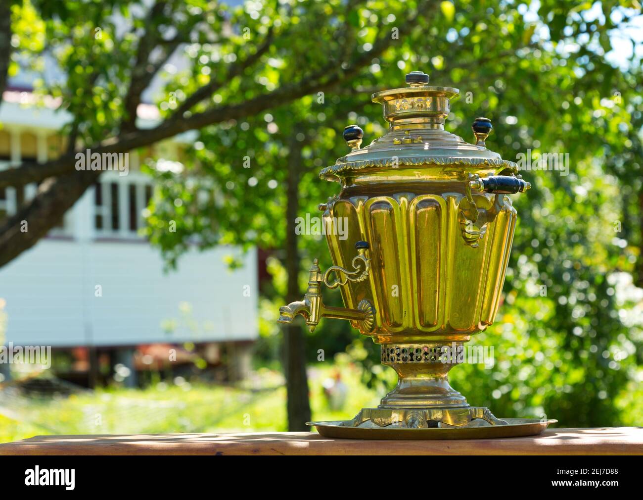 Still life russian samovar hi-res stock photography and images - Alamy