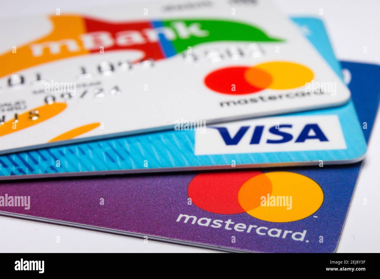 In this photo illustration a Visa credit card and Mastercard debit cards  are seen displayed. (Photo by Karol Serewis / SOPA Images/Sipa USA Stock  Photo - Alamy