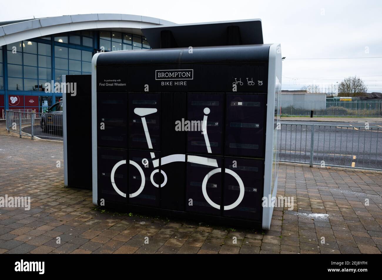 Brompton bike hires stock photography and images Alamy