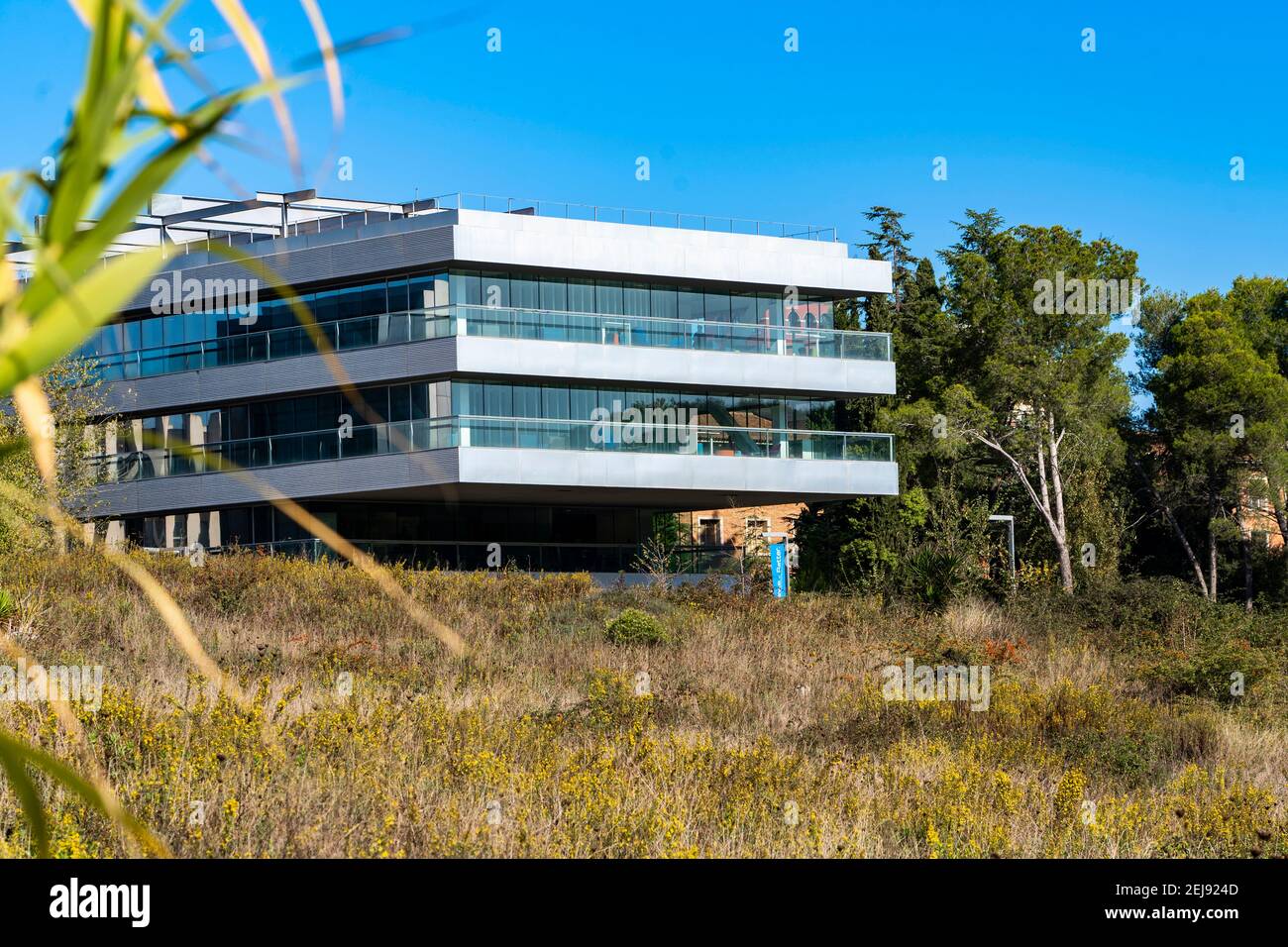 ESADE Business School Sant Cugat del Valles, Barcelona. Escola Superior d'Administració i Direcció d'Empreses. Escuela Superior de Administración y Di Stock Photo