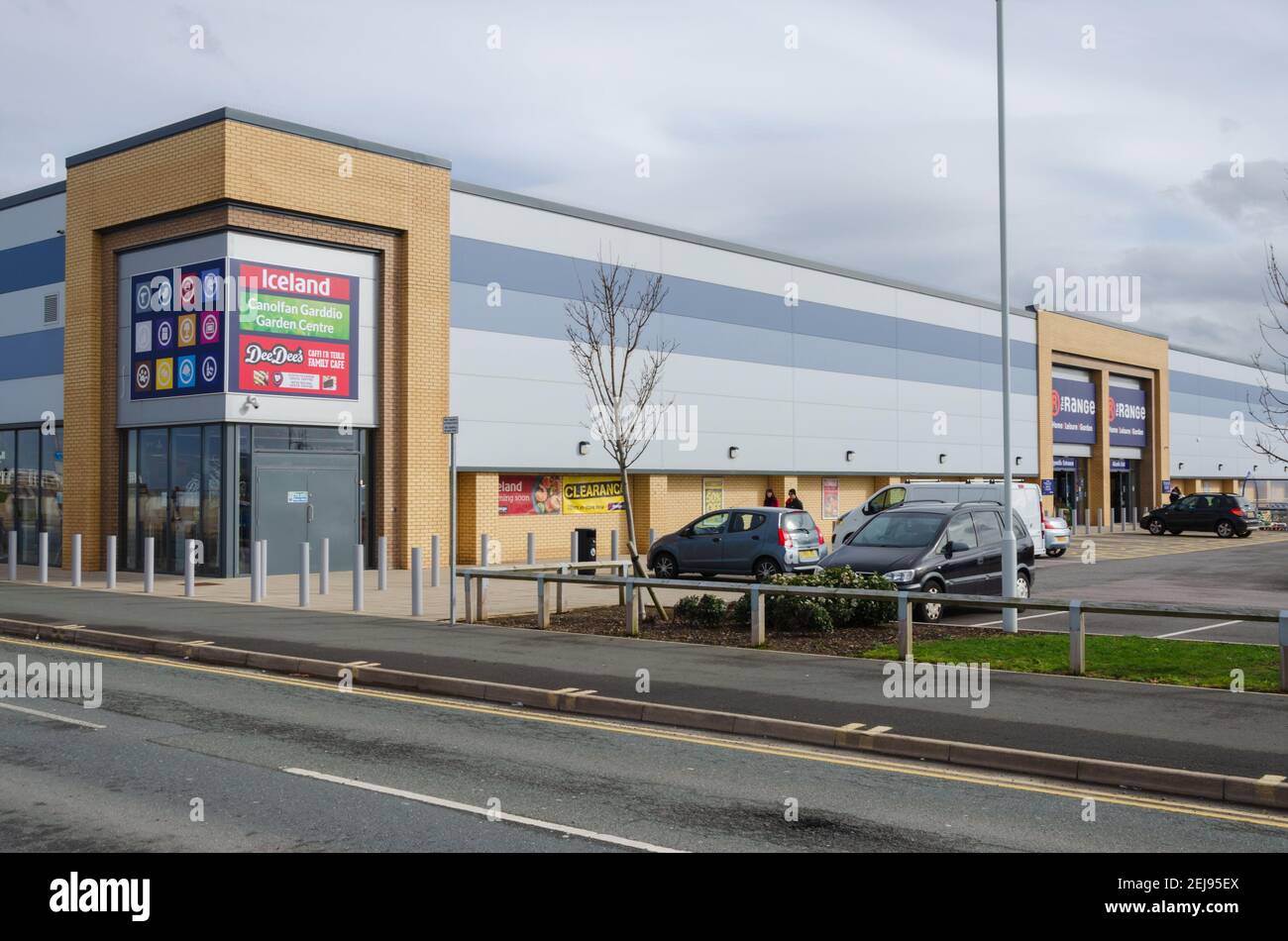 Rhyl, Denbighshire; UK: Feb 21, 2021: The Range operate a large general and housewares store at the Marina Quay Retail Park. Iceland are opening a sto Stock Photo