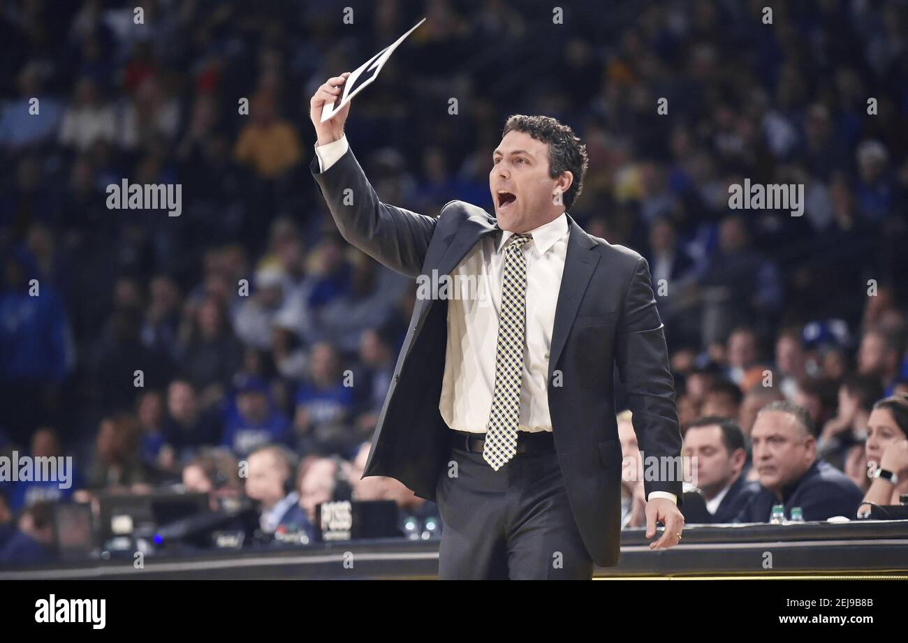 January 8, 2020: Georgia Tech coach Josh Pastner calls a play during ...