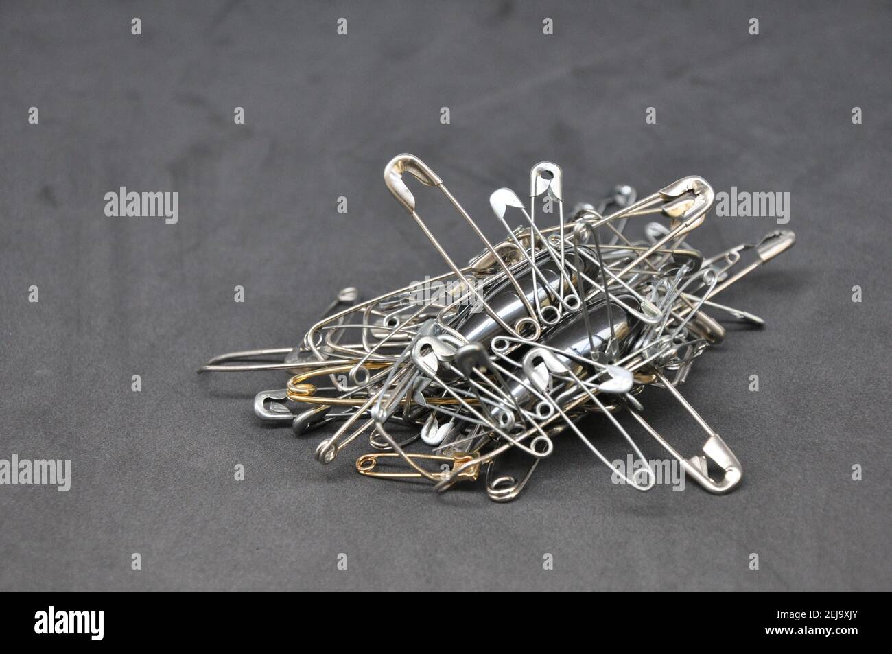 Safety pin hi-res stock photography and images - Page 2 - Alamy