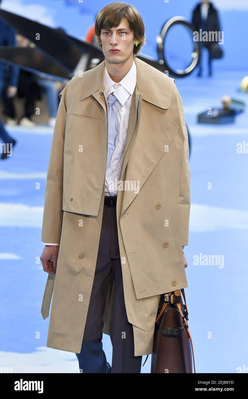 Model walks on the runway during the Louis Vuitton fashion show during Paris  Fashion Week Mens Fall Winter 2020-2021 in Paris, France on January 16,  2020. (Photo by Jonas Gustavsson/Sipa USA Stock
