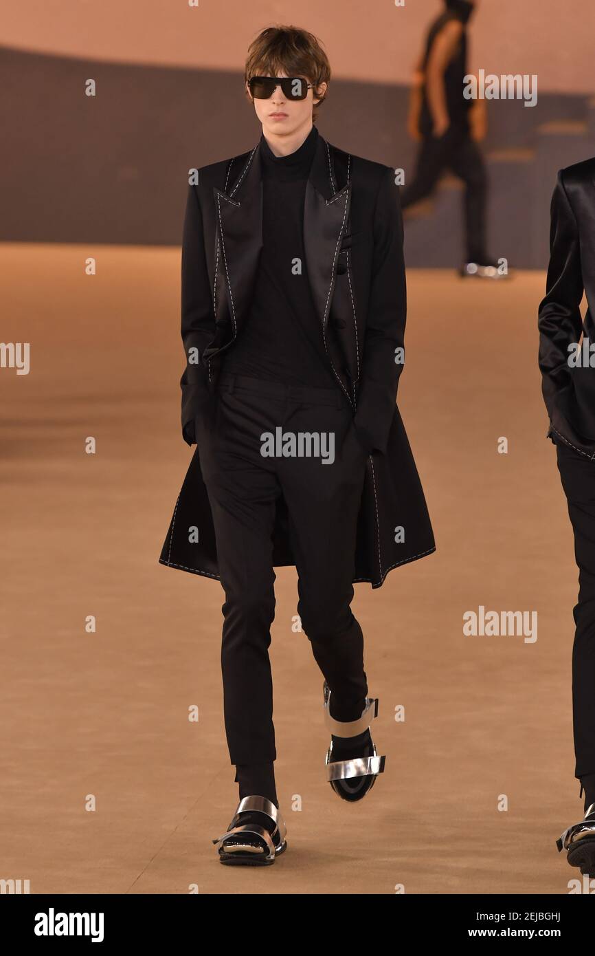 Model walks on the runway during the Balmain fashion show during Paris Fashion Week Mens Fall Winter 2020-2021 in Paris, on Jan. 16, 2020. (Photo by Jonas Gustavsson/Sipa USA Stock Photo - Alamy