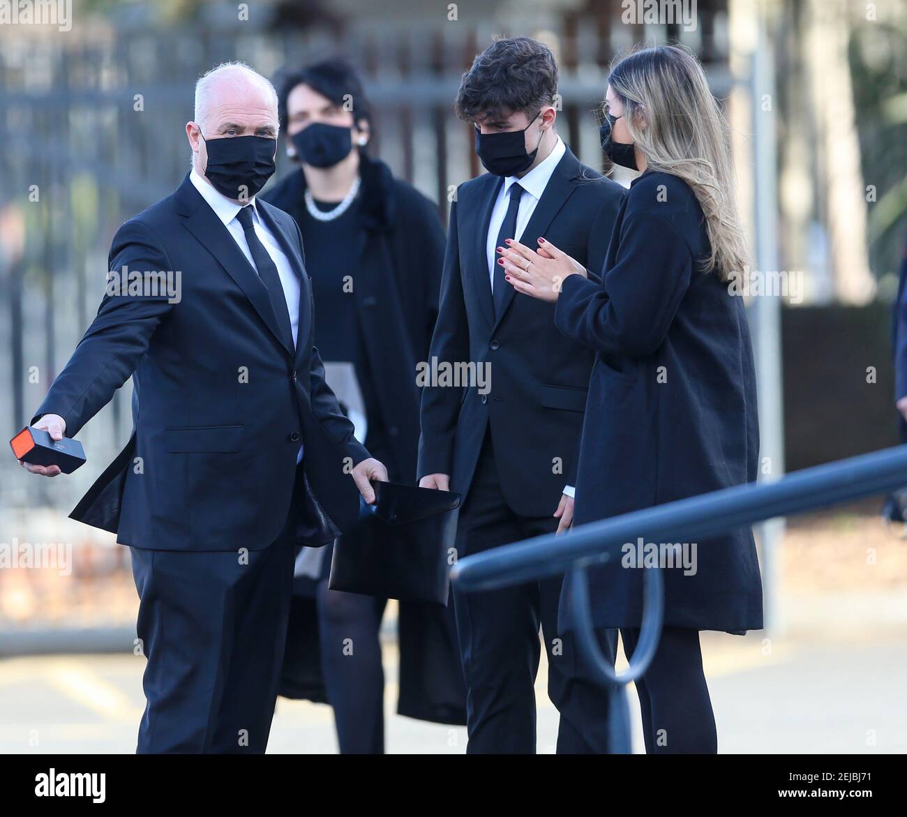 Dr tony holohan left hi-res stock photography and images - Alamy