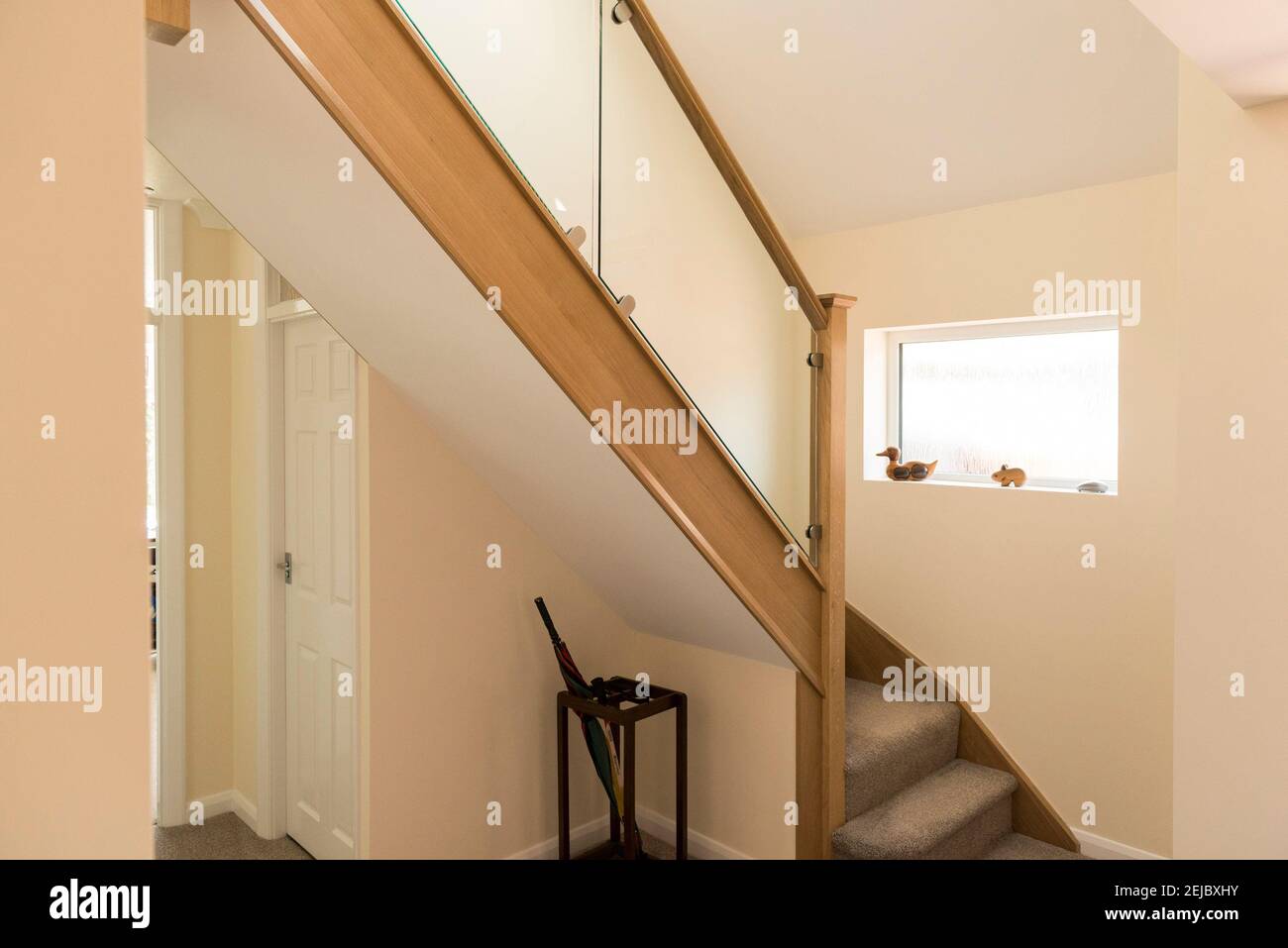 Modern home stairs hi-res stock photography and images - Alamy