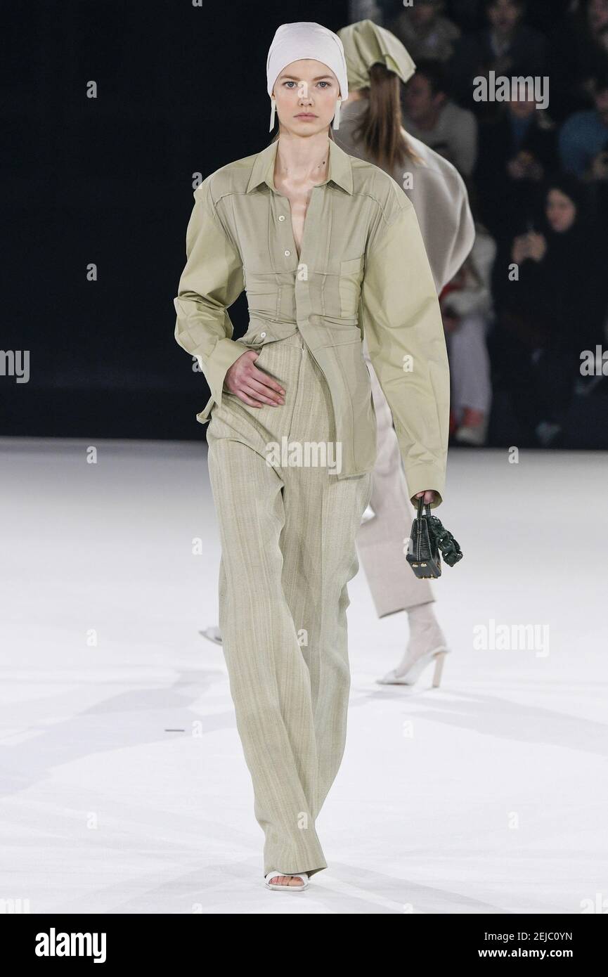 Model on the runway at the Louis Vuitton fashion show during Spring/Summer  2021, Paris Fashion Week in Paris, France on October 5, 2020. (Photo by  Jonas Gustavsson/Sipa USA Stock Photo - Alamy