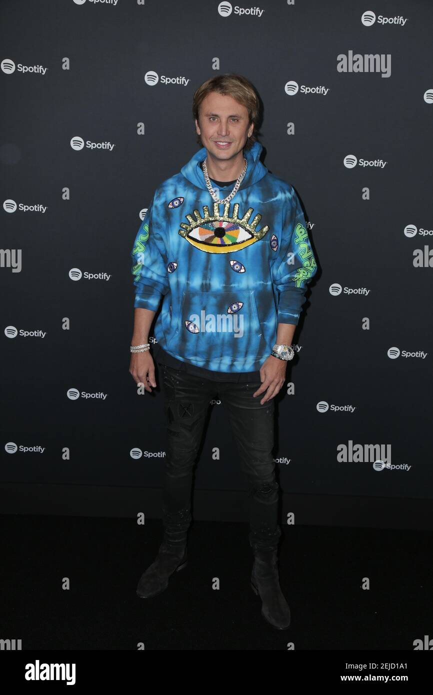 Jonathan Cheban walking the red carpet at the Spotify Hosts “Best New