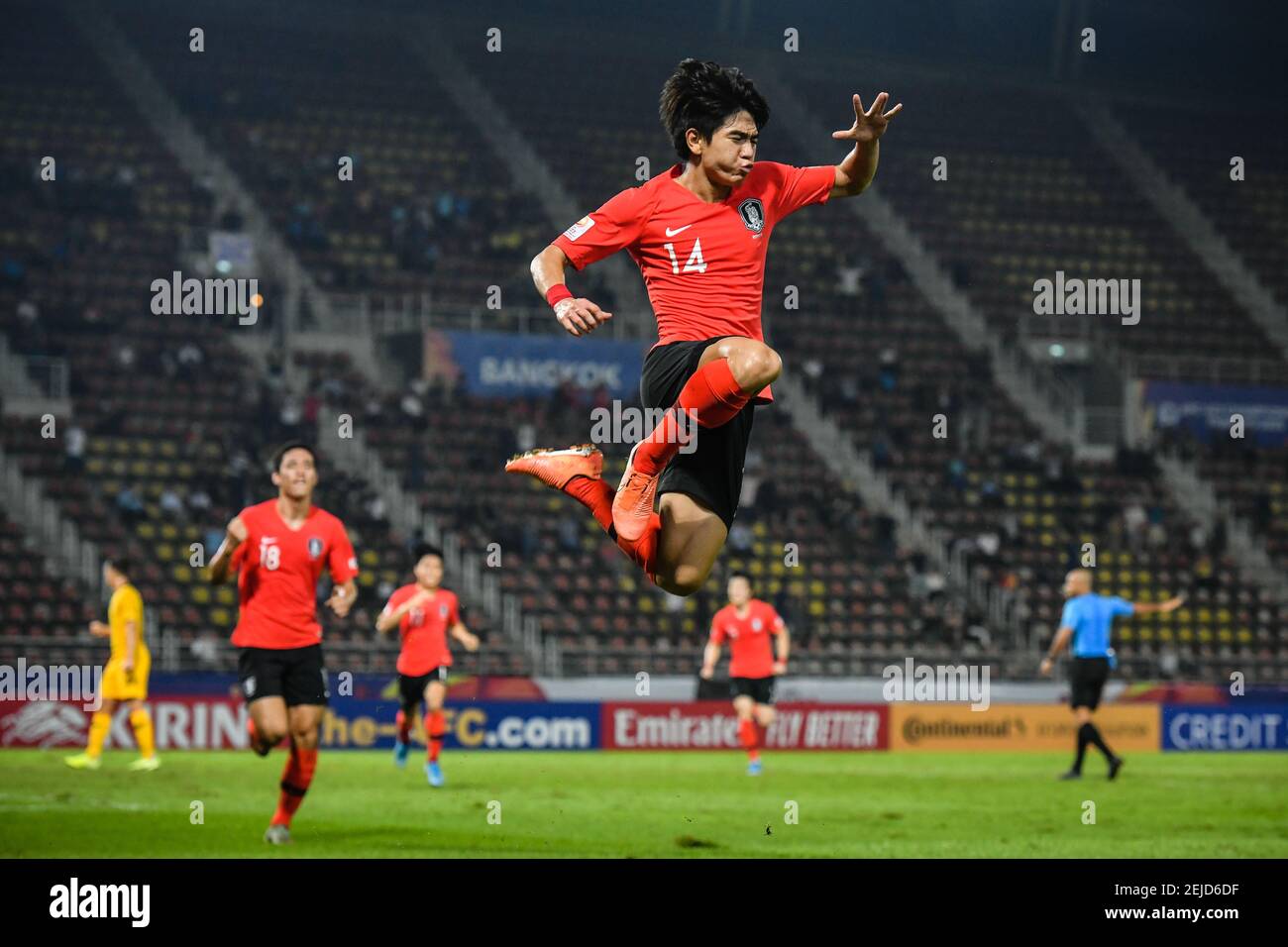Lee Dong Kyeong 10 Of Korea Republic Celebrates A Goal During The Afc U 23 Championship Semi Final Match Between Australia And Korea Republic At Thammasat Stadium In Pathum Thani Final Score Australia 0 2 Korea