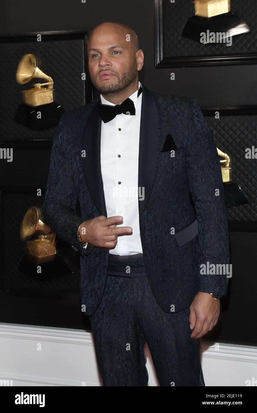 Stephen Belafonte arrives at the 62nd Annual Grammy Awards red carpet