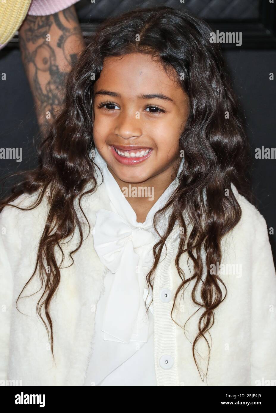 LOS ANGELES, CALIFORNIA, USA - JANUARY 26: Royalty Brown arrives at the
