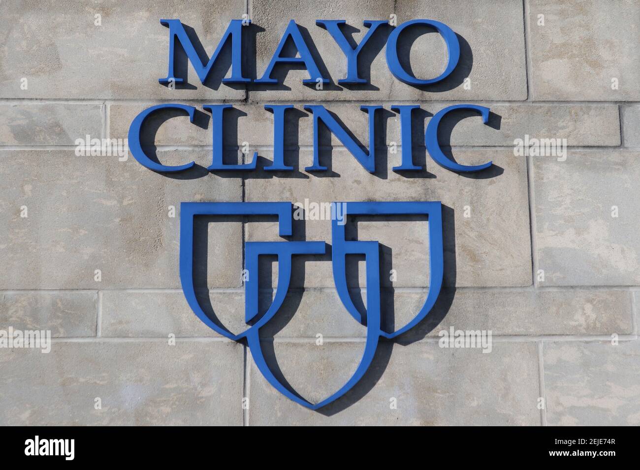 Mayo Clinic logo Stock Photo - Alamy