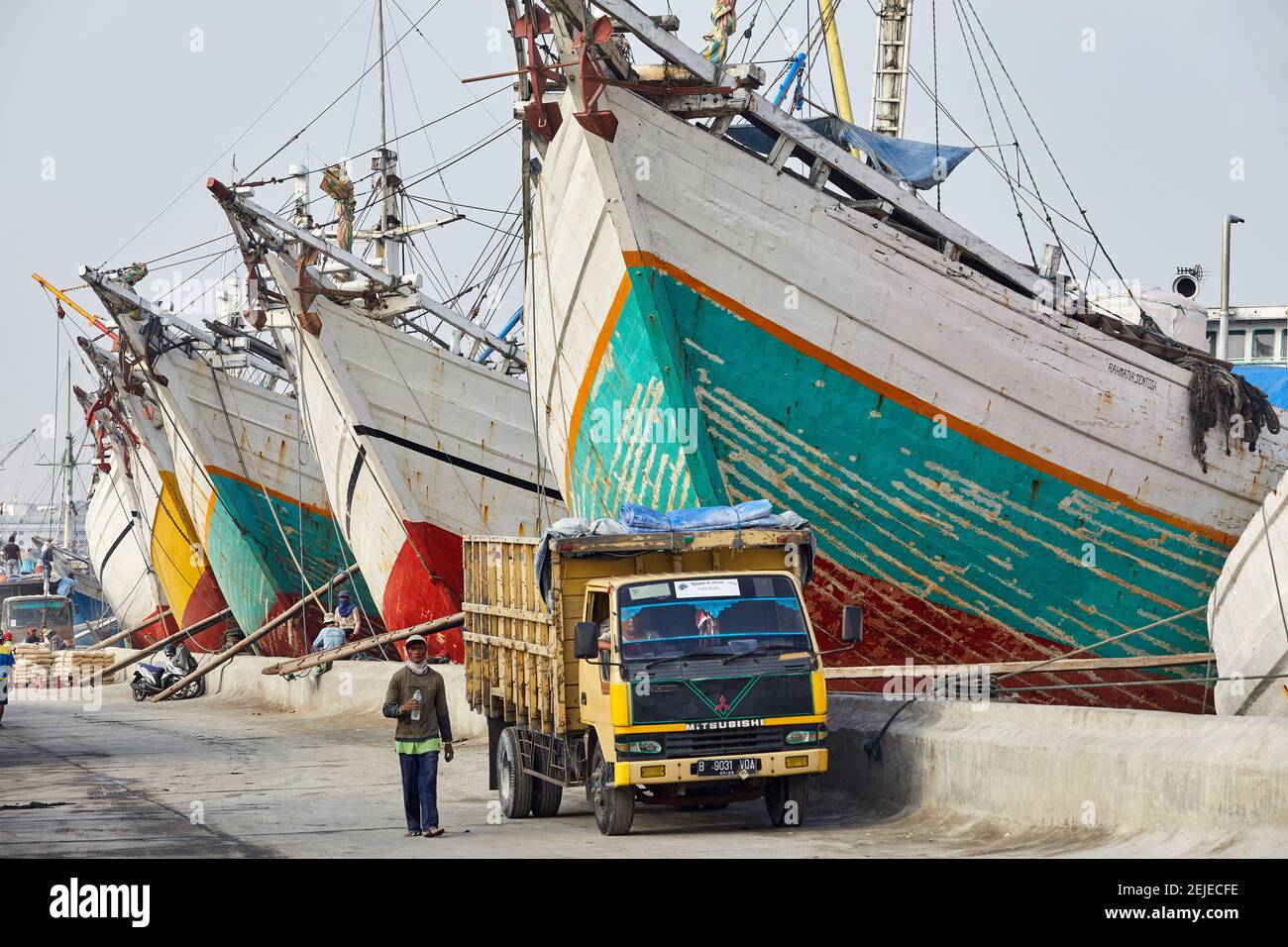 Pinisi (sometimes spelled Phinisi) are a type of two-masted schooner ...