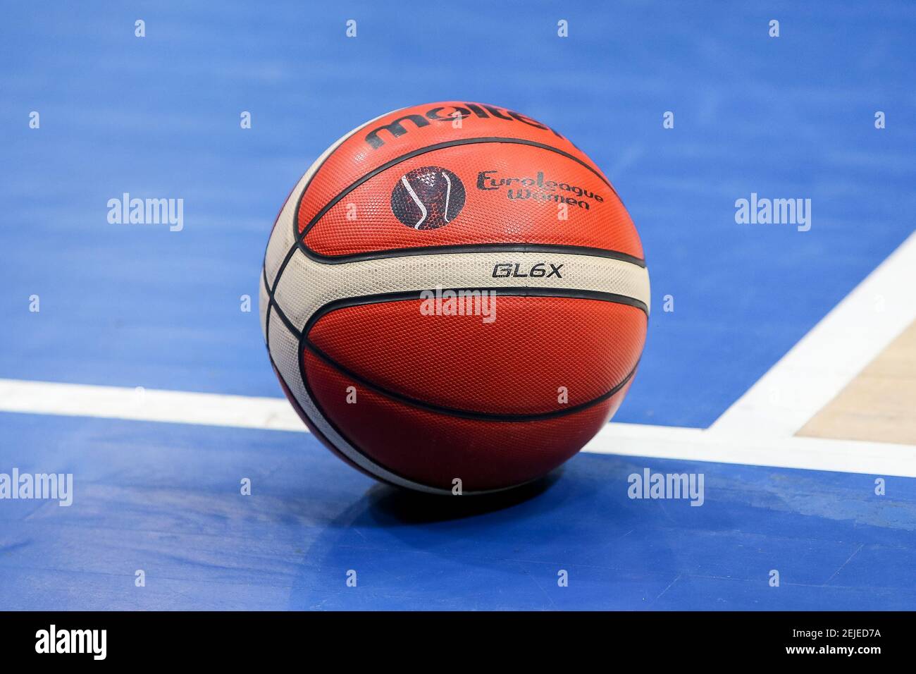 Basket ball during EuroLeague Women group B match between Asseco Arka  Gdynia and Sopron Basket in Gdynia. (Final score: Arka Gdynia 67:77 Sopron  Basket). (Photo by Tomasz Zasinski / SOPA Images/Sipa USA