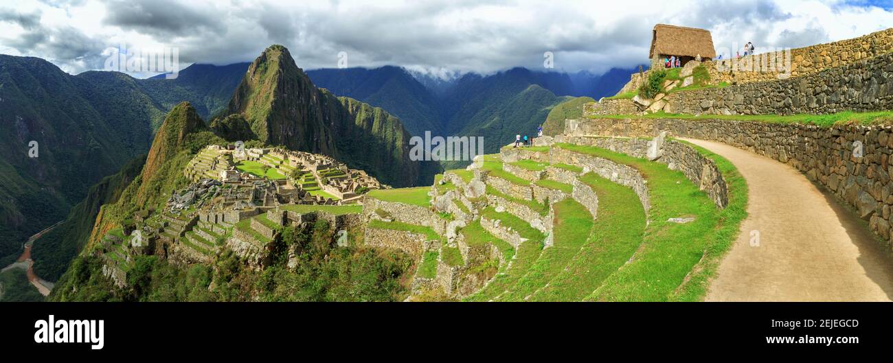 Inca City of Machu Picchu with Urubamba River, Urubamba Province, Cusco, Peru Stock Photo