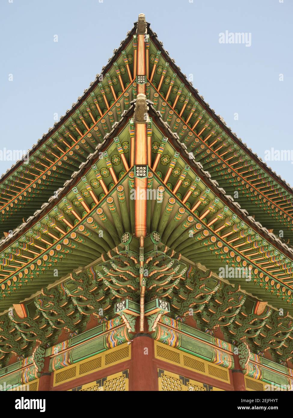 Architectural details of Changdeokgung Palace, Seoul, South Korea Stock ...