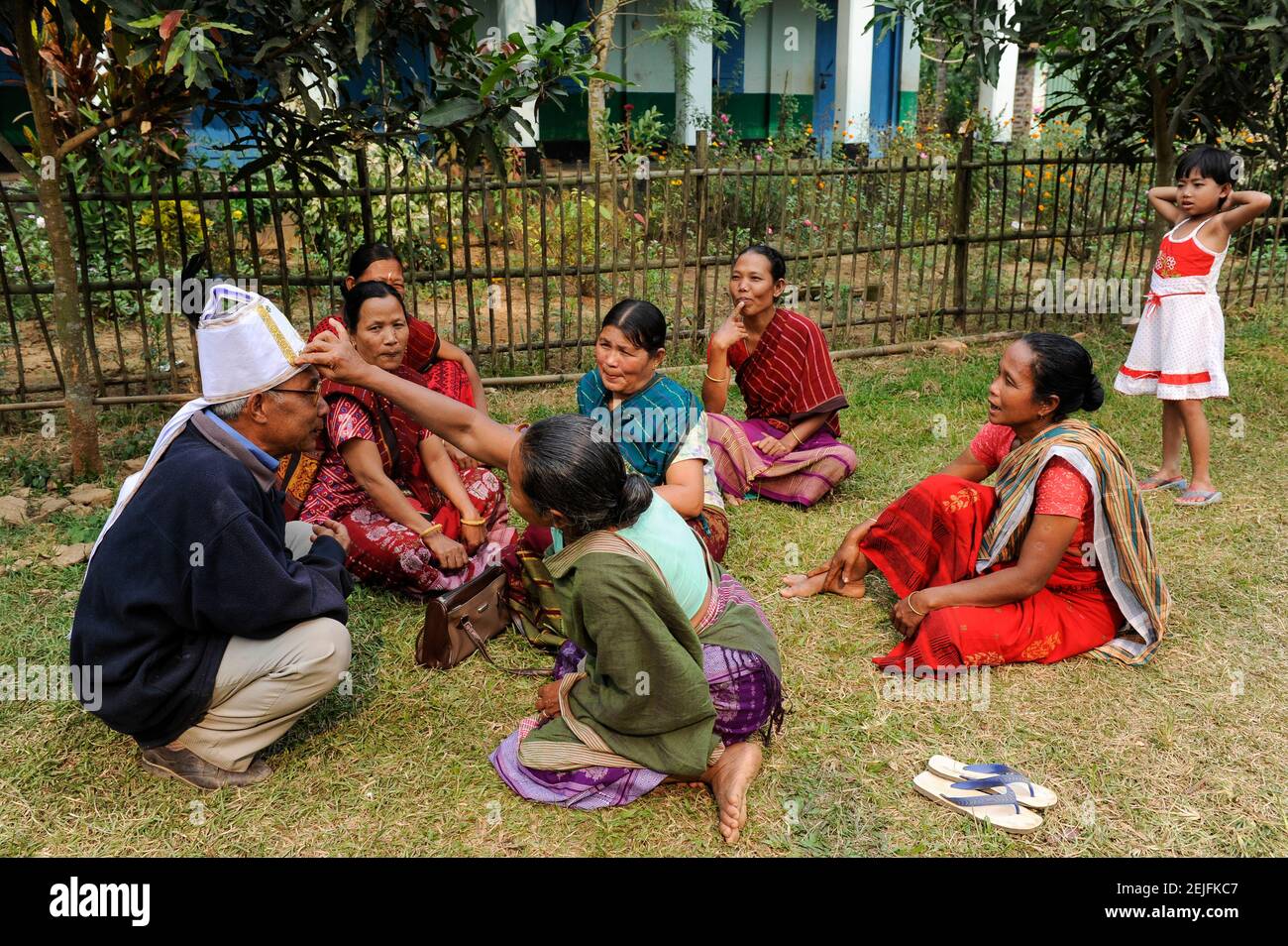 BanGLADESH, Region Madhupur, Garo people, matrilineal society / BANGLADESCH, Madhupur, Garos sind eine christliche u. ethnische Minderheit , Garo folgen einer matrilinearen Abstammungsregel, Erntedankfest Wangal Stock Photo