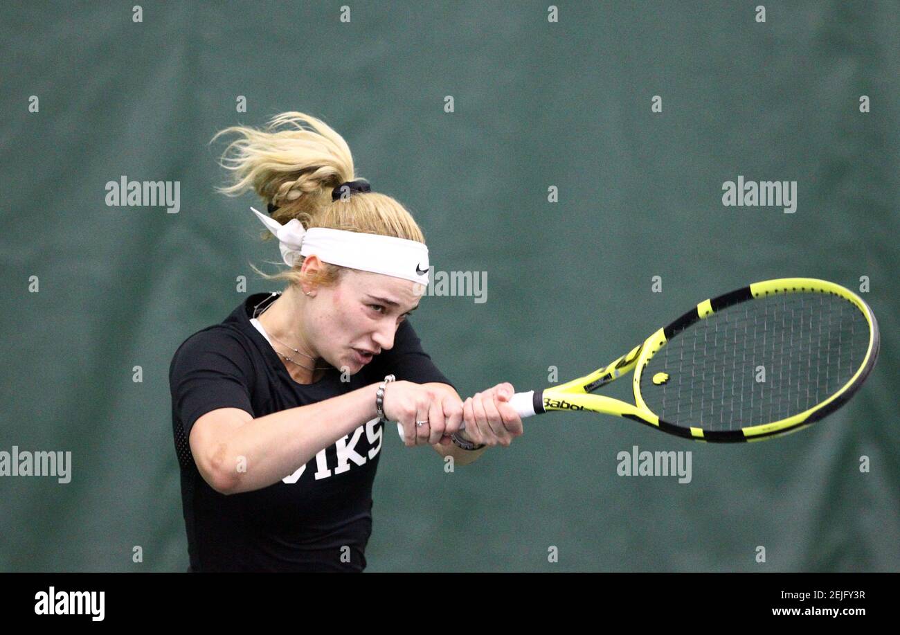January 25, 2020: Alli Valk returns a volley during the NCAA Women's tennis  match between the Portland State Vikings and the Oregon Ducks at the  University of Oregon, Eugene, Oregon. Larry C.