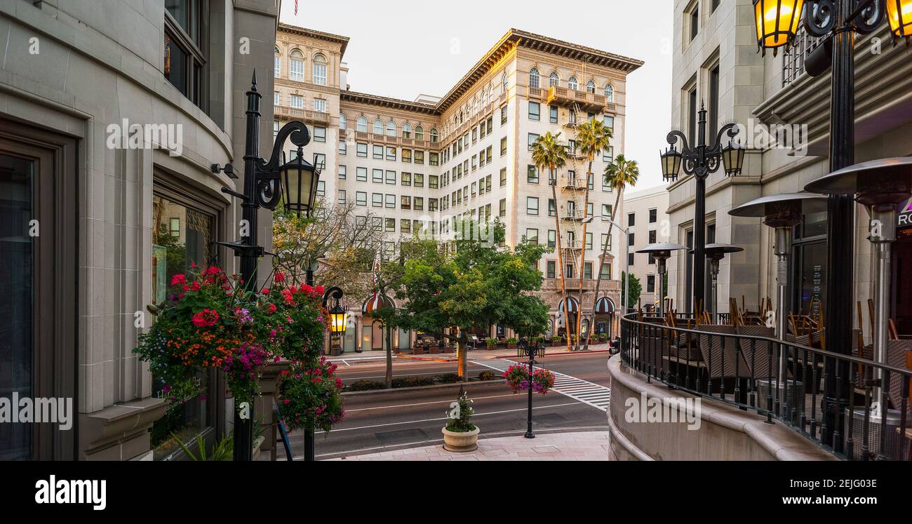 View of Shopping Plaza, Two Rodeo Drive, Rodeo Drive, Wilshire Boulevard, Beverly Hills Business Triangle, Beverly Hills, Los Angeles County, California, USA Stock Photo