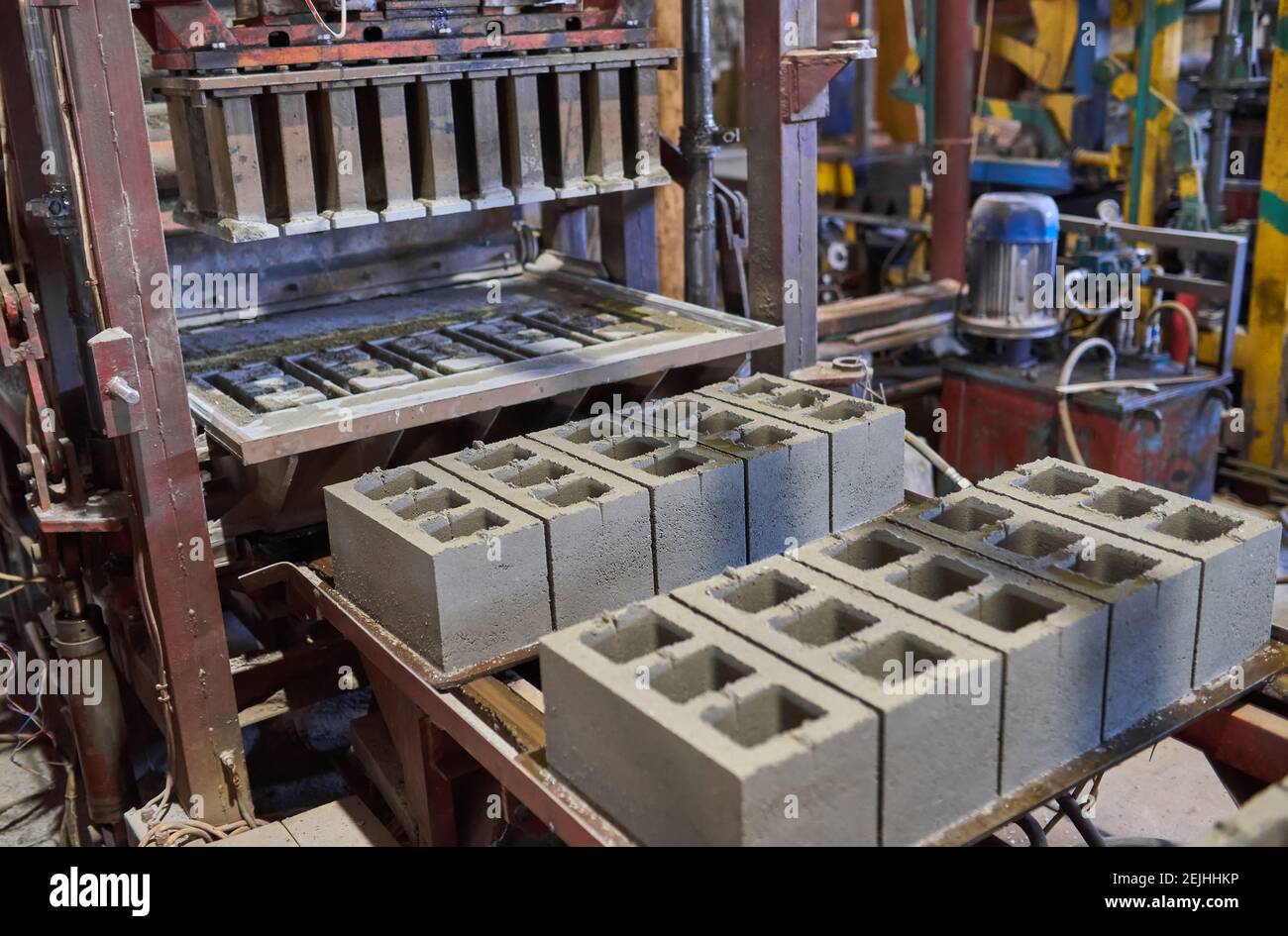 Manufacture of concrete blocks hires stock photography and images Alamy