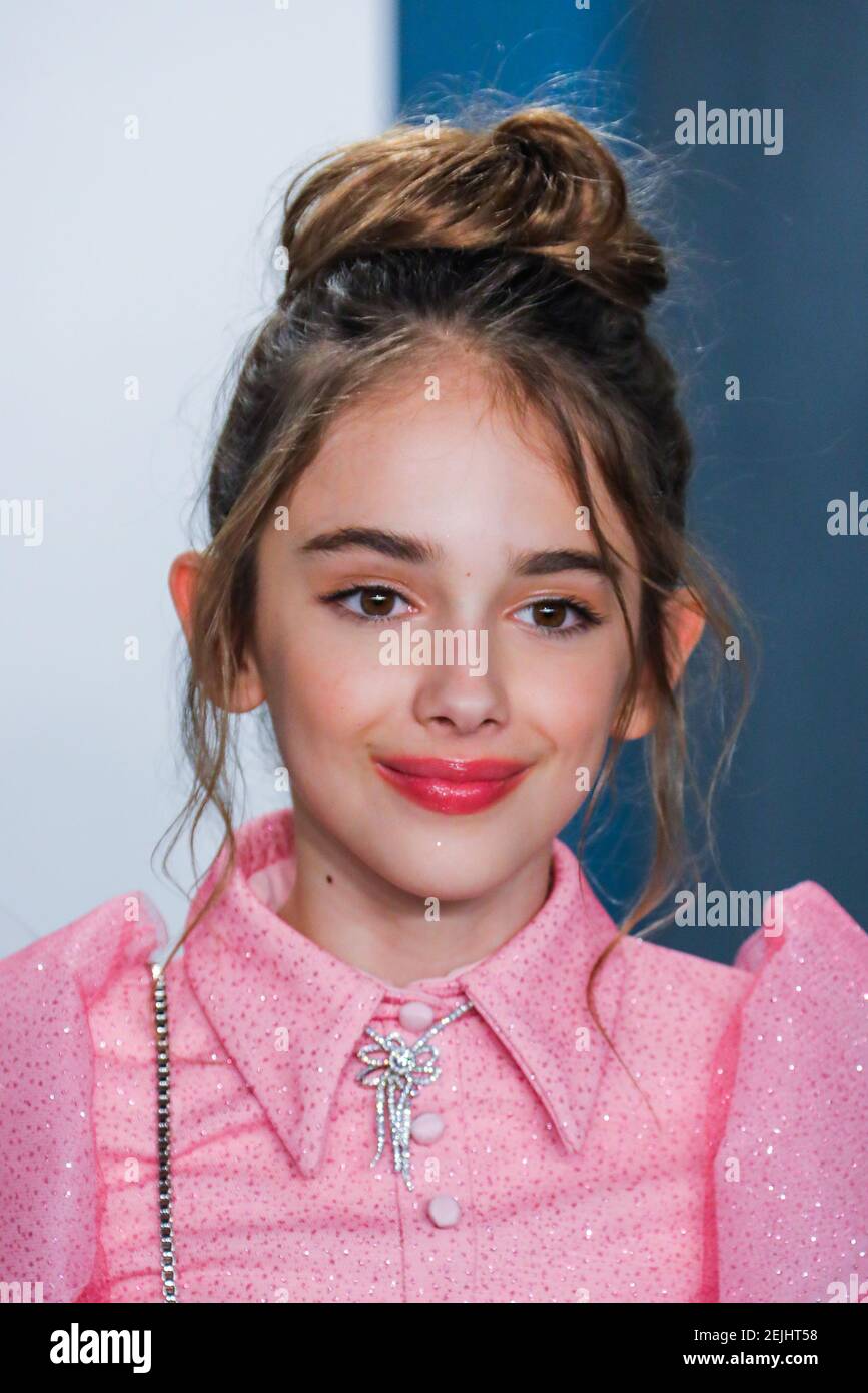 Julia Butters walking on the red carpet at the 2020 Vanity Fair Oscar