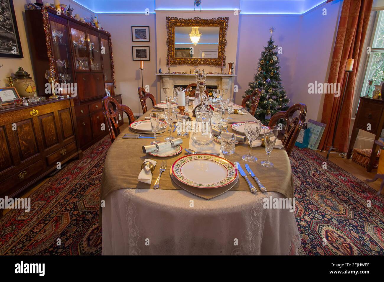 Victorian christmas dinner table setting hi-res stock photography and