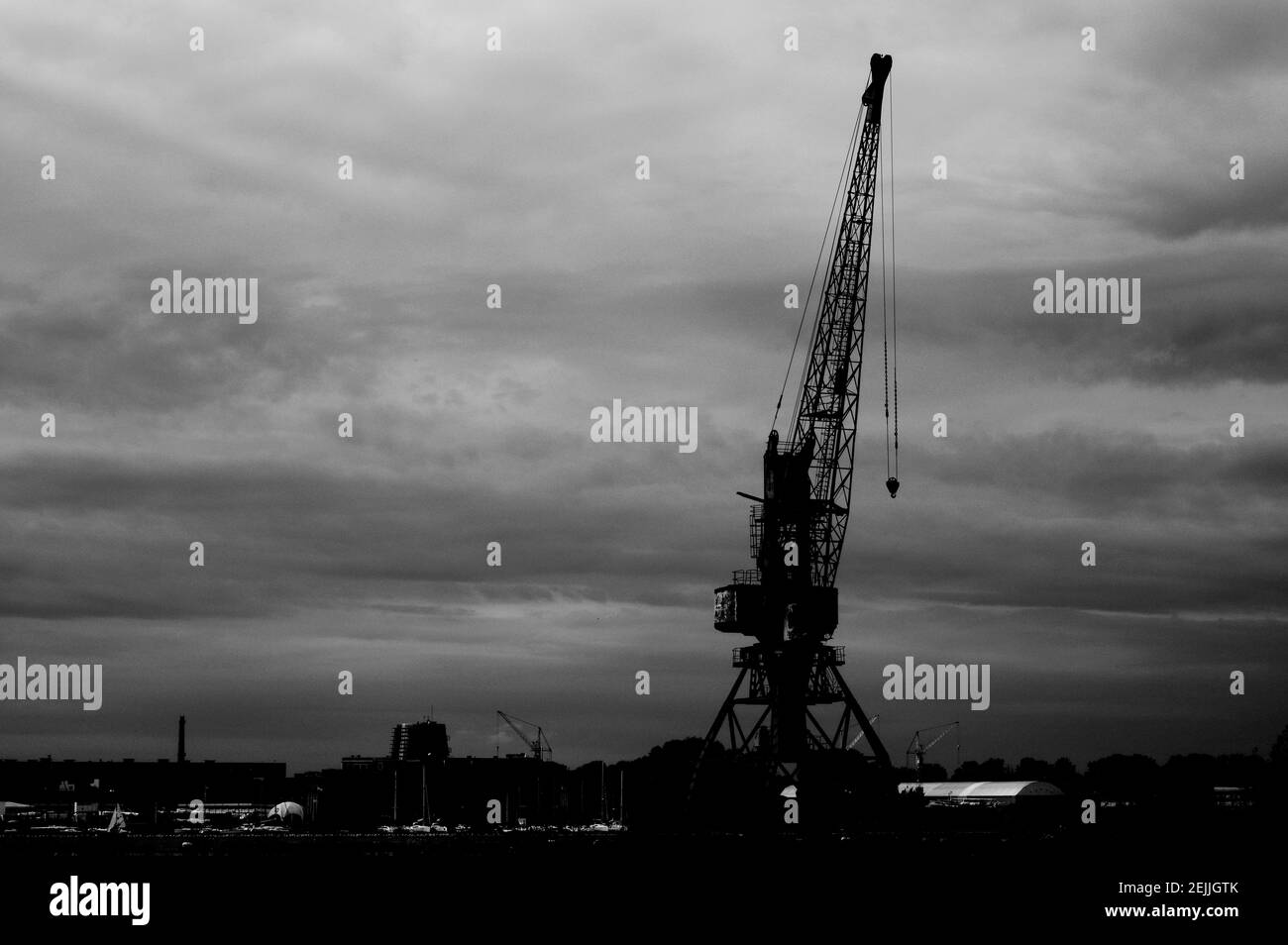 Load dockside cranes Black and White Stock Photos & Images - Alamy